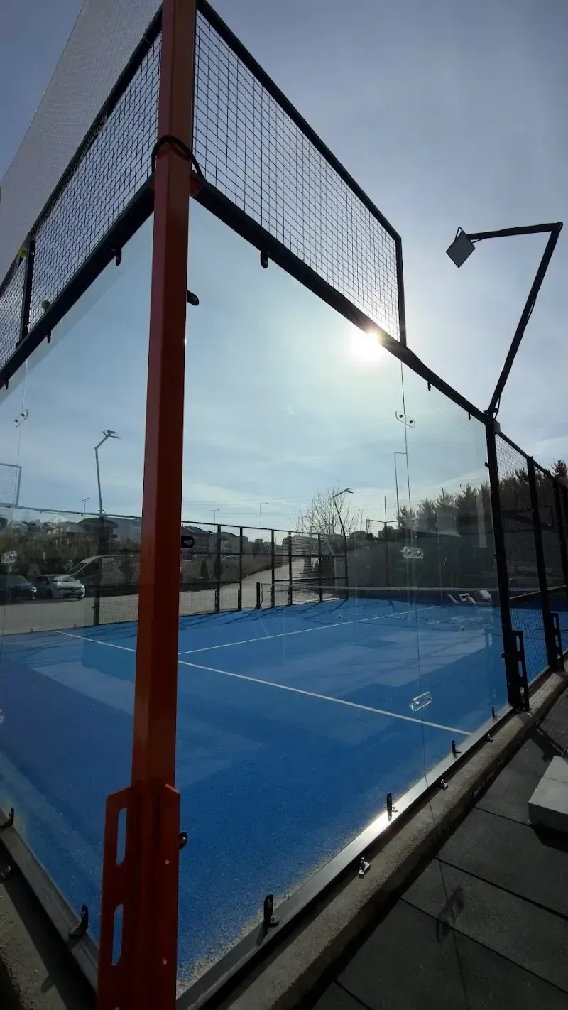 İstanbul'da Padel Kortları: Semtlere Göre Kapsamlı Rehber