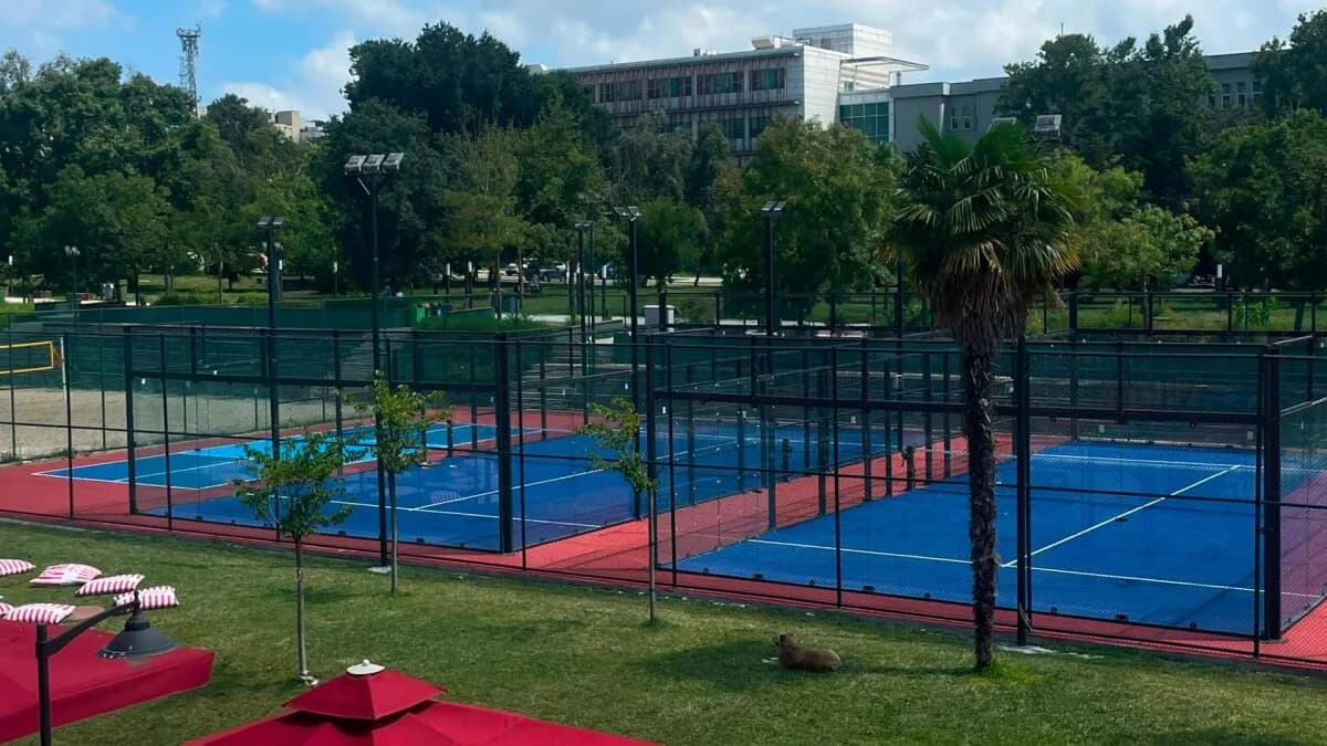 Padelium İTÜ Padel padel kortu