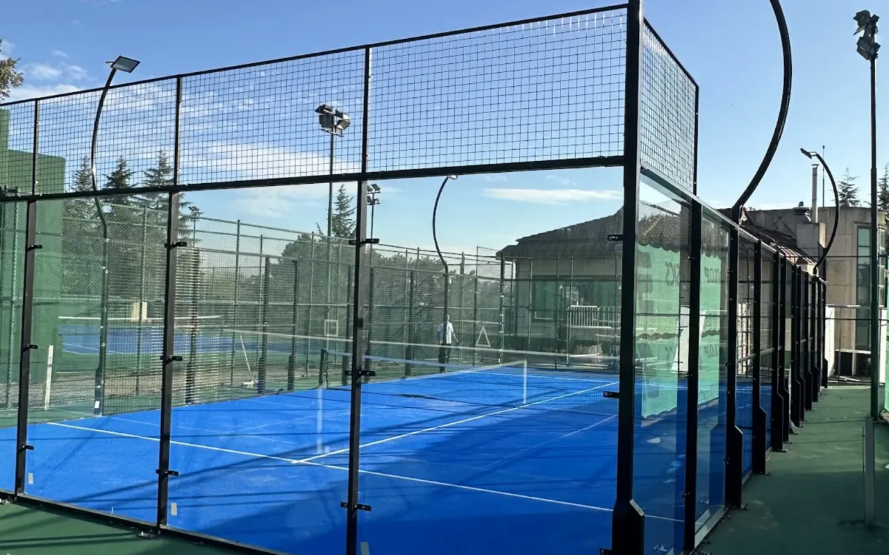 Torchwell Sports Club padel kortu