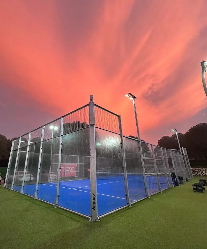 Pine Padel Club padel kortu