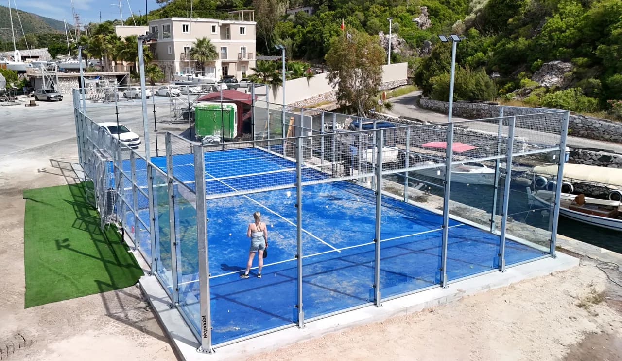 Cook's Club Adakoy Padel padel kortu